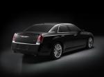Chrysler 300C 2011 года